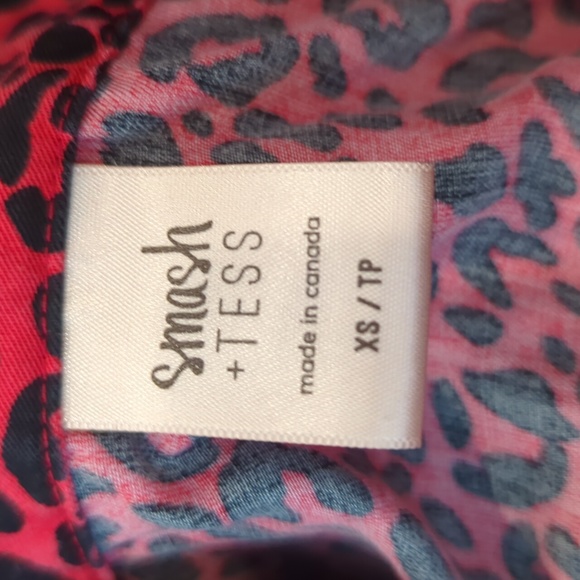 Smash + Tess Roxy Roaring Red Leopard Romper with pockets - Picture 2 of 7